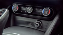 Alfa Romeo Stelvio climate control
