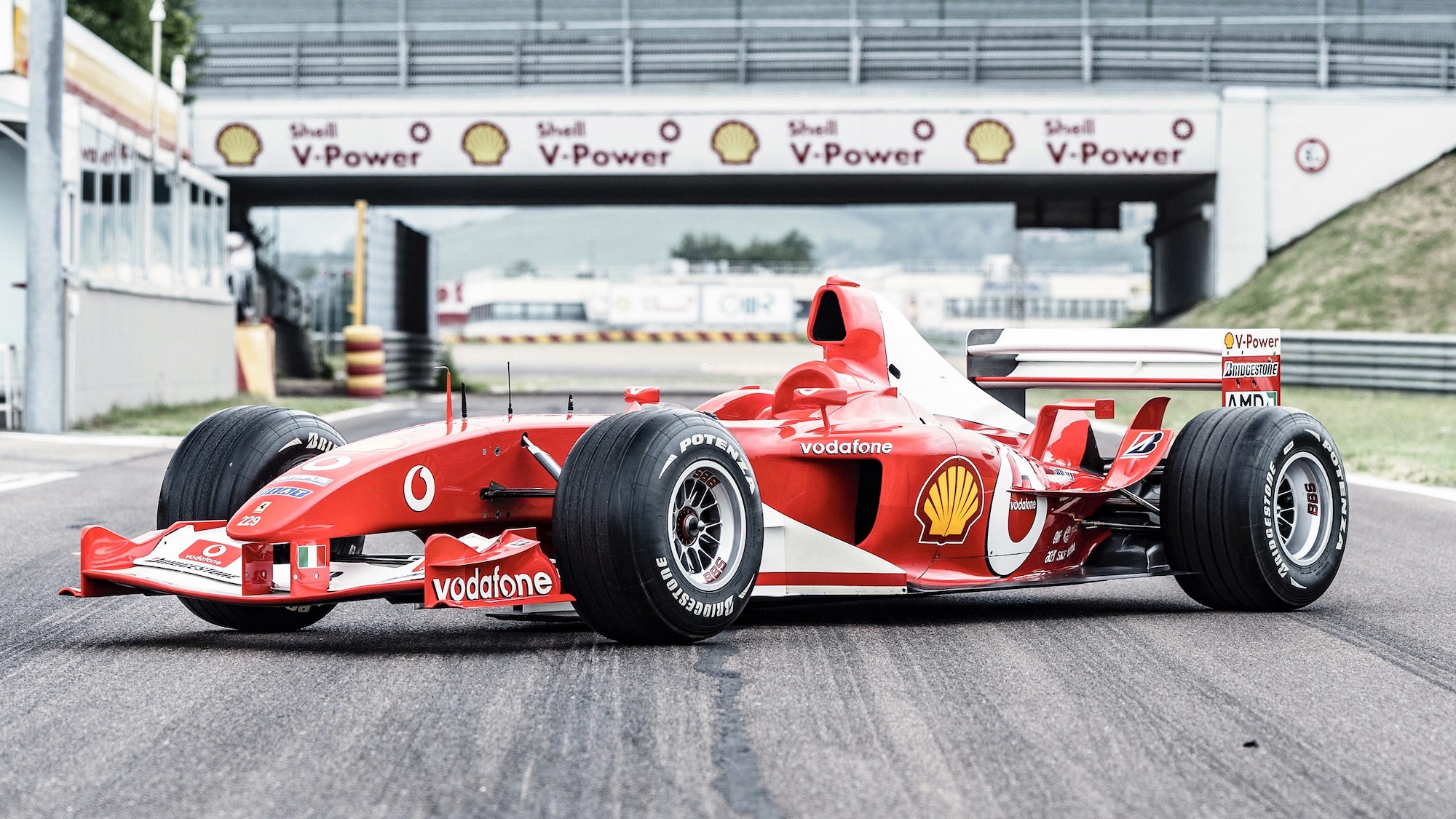 All Formula One World Championship winning cars. (via