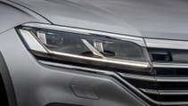 Volkswagen Touareg headlight