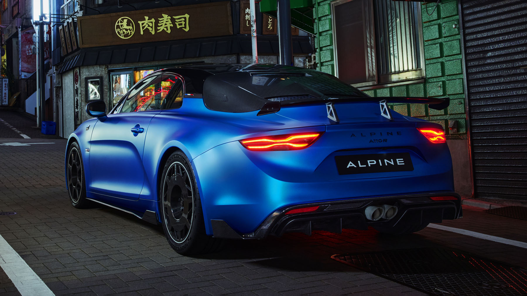 This is the lightweight, track-ready Alpine A110 R | Top Gear