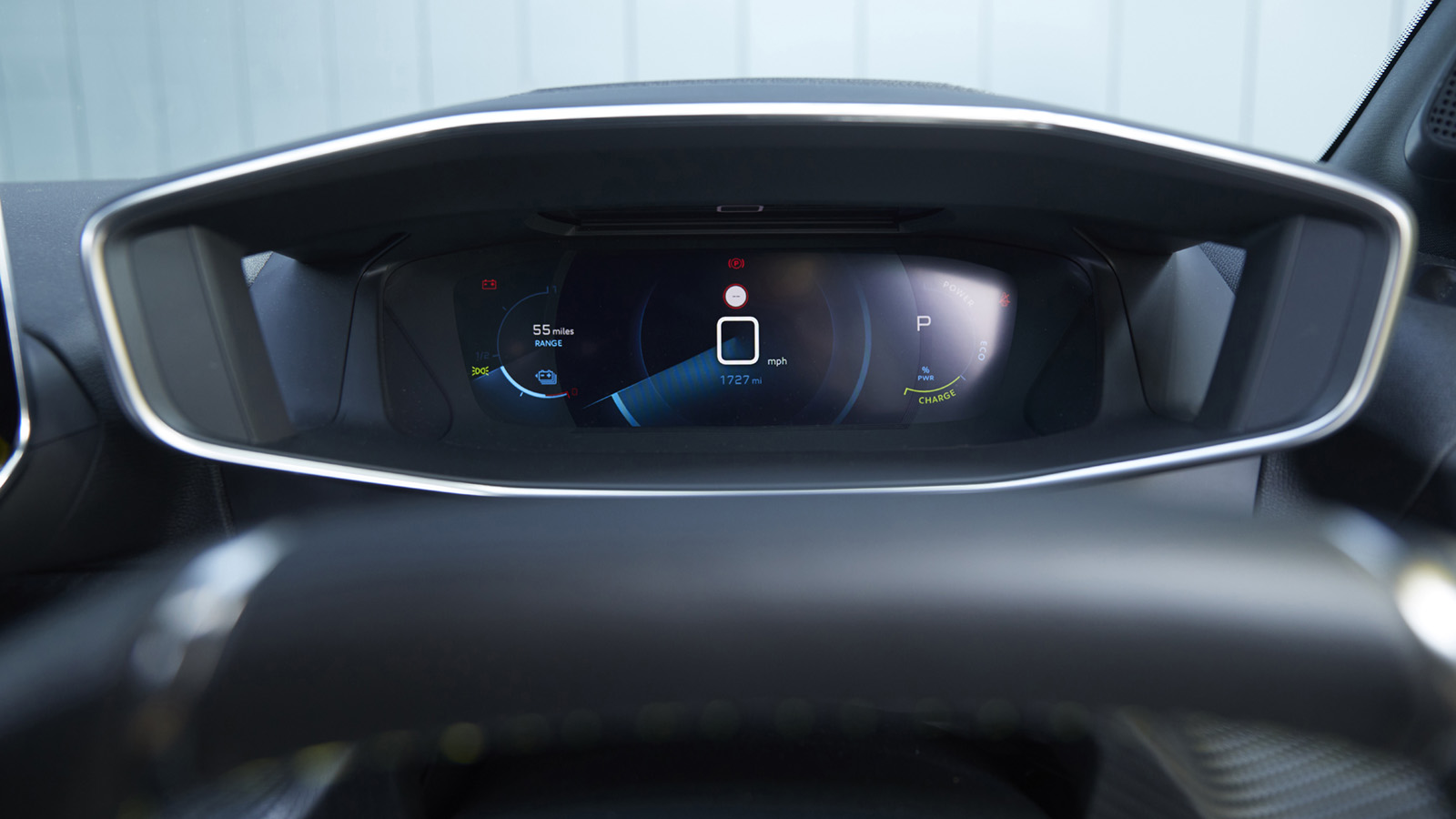 Peugeot e-208 interior dash