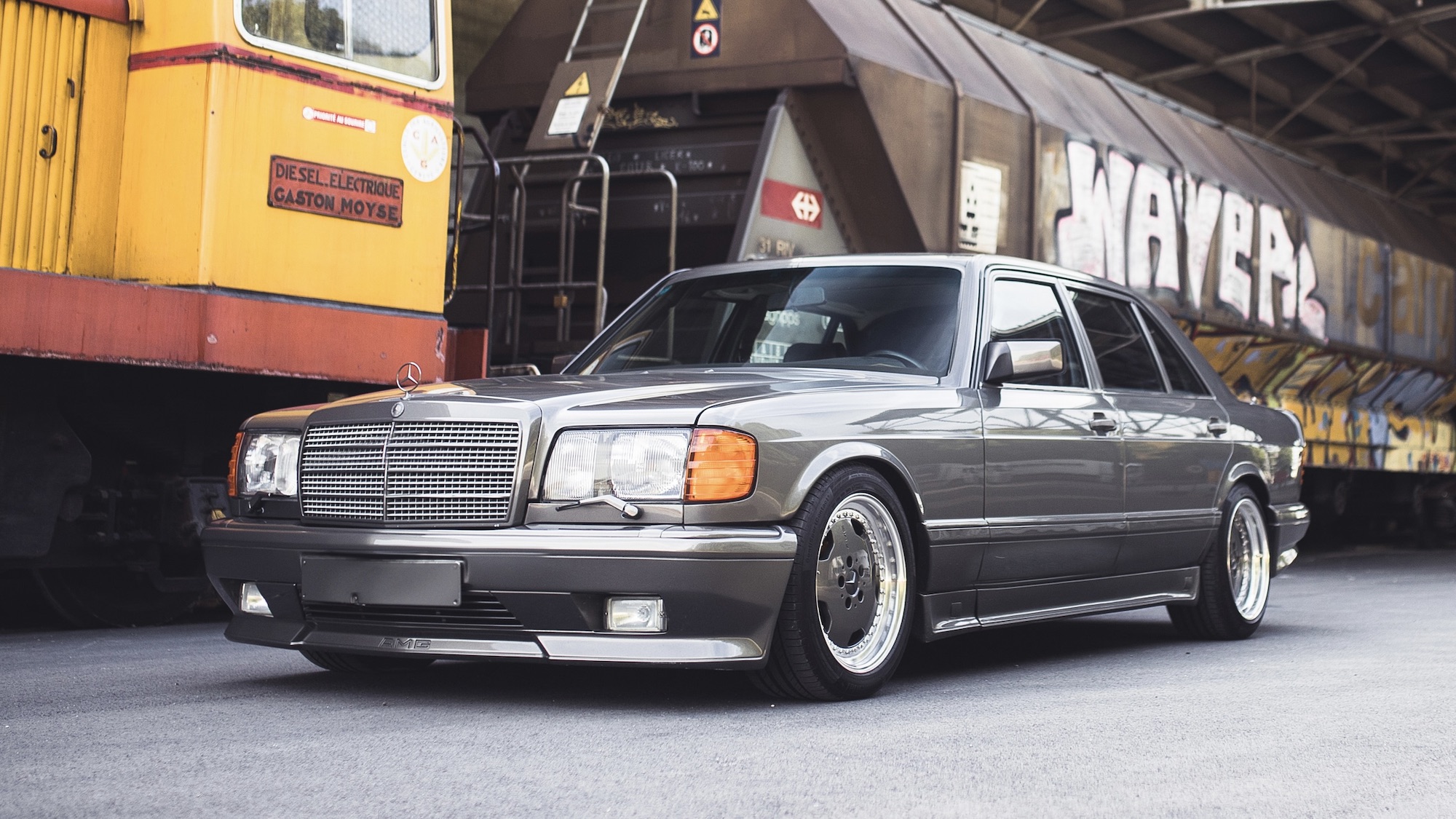 Mercedes 560 SEL AMG 6.0