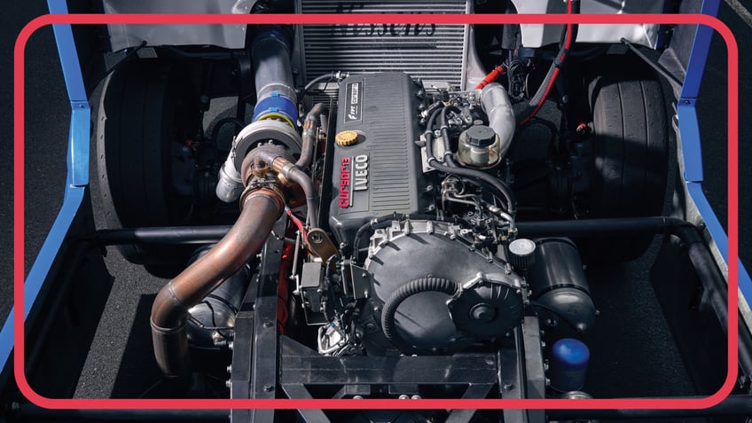 This is the anatomy of a 1,100bhp racing truck | Top Gear