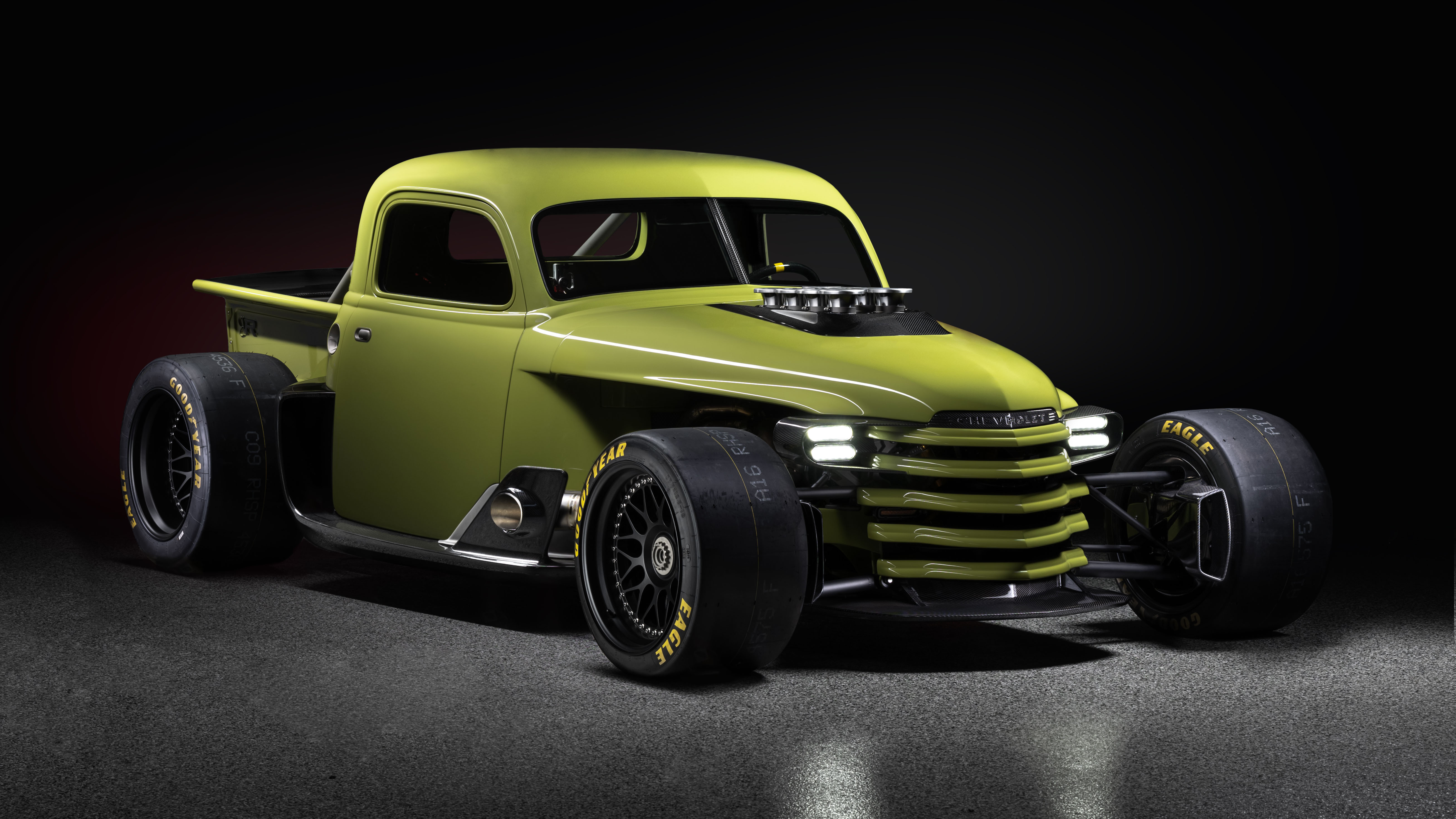 ENYO 1948 is a 1,000bhp Chevy Super Truck with a racing engine