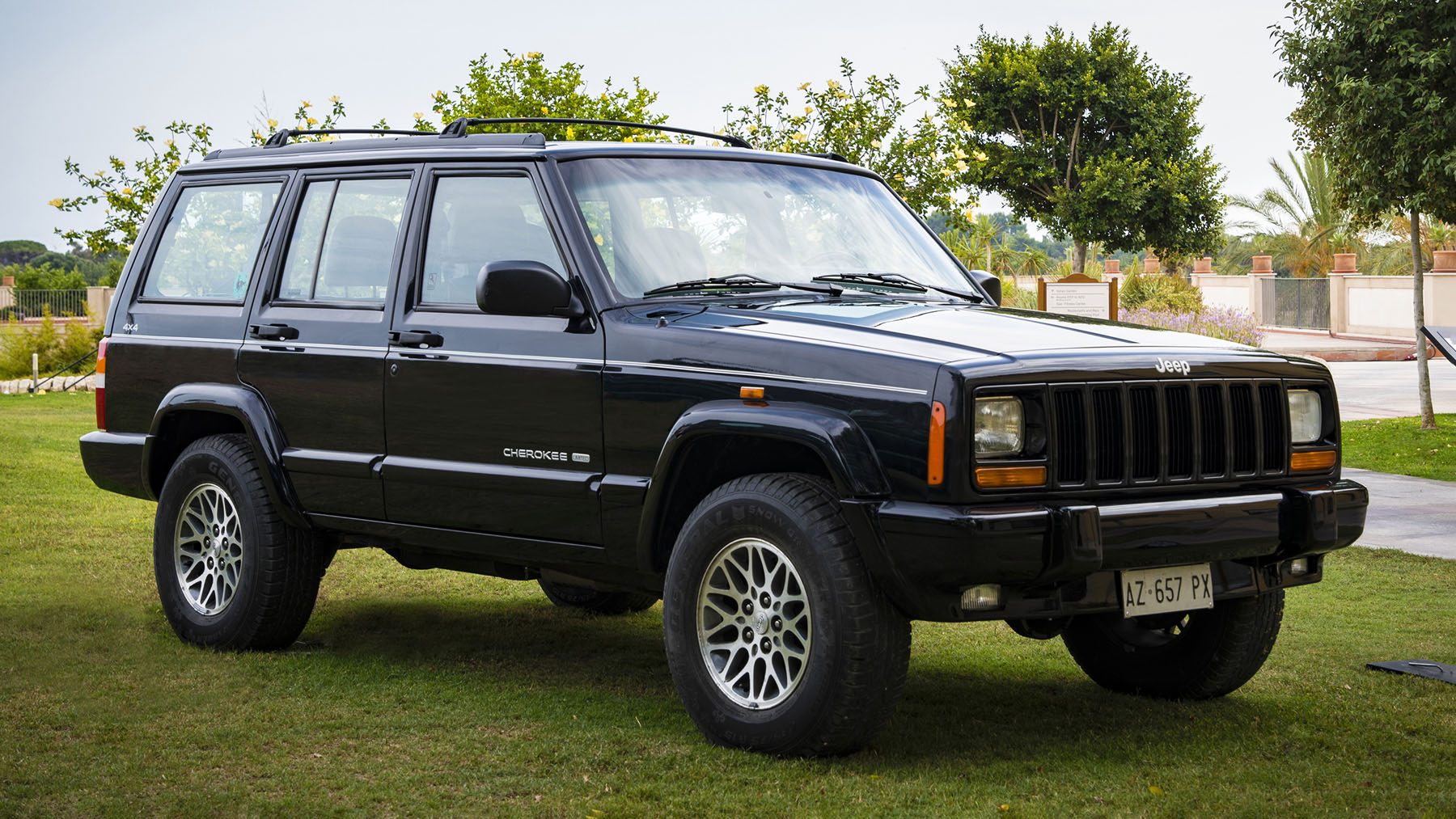 Which Jeep Cherokee Is The Best? Expert Comparison Guide 2024 Which Jeep Cherokee Is The Best? Expert Comparison Guide 2024
