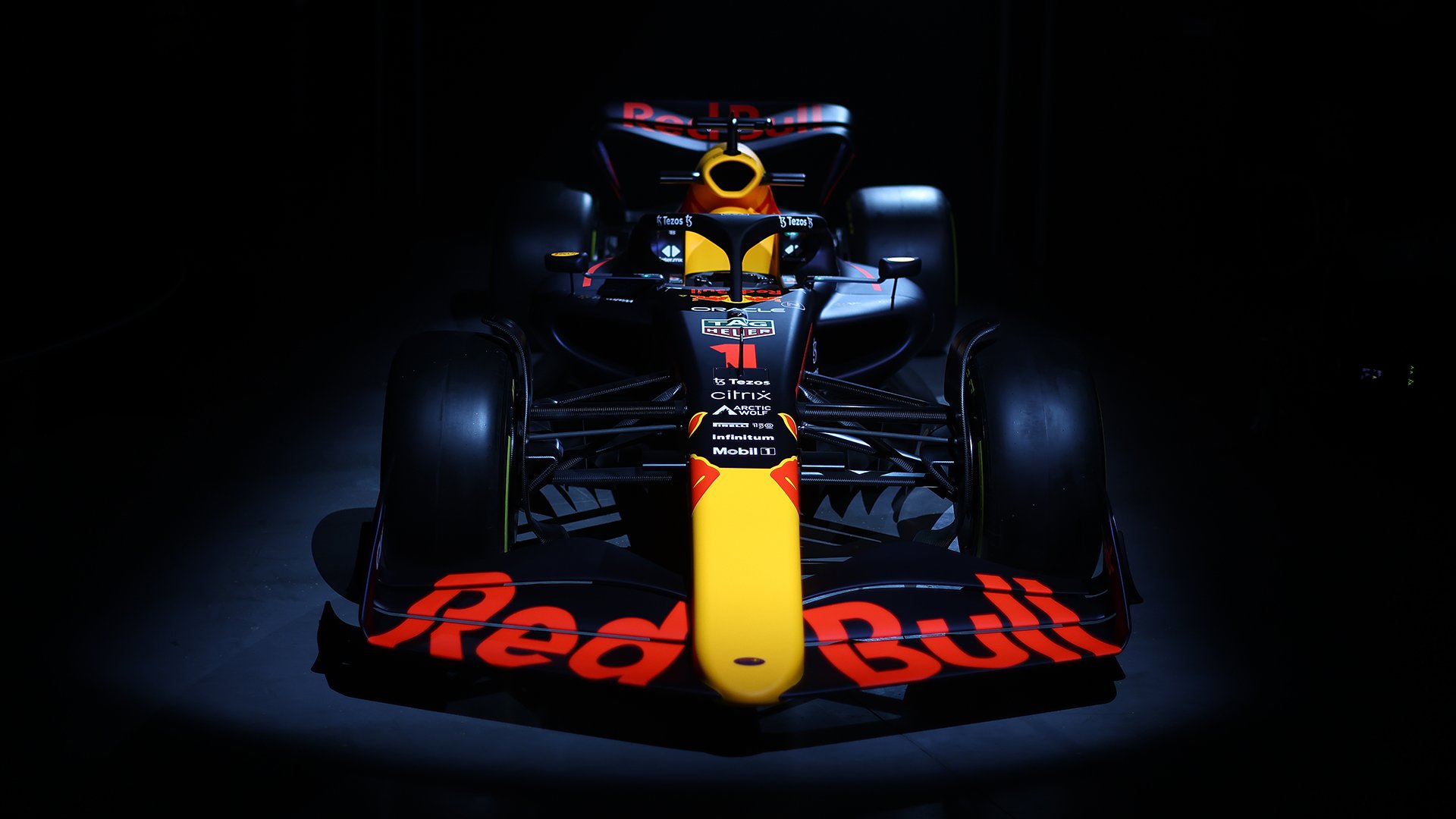 This is Max 2023 Bull F1 livery | Top Gear