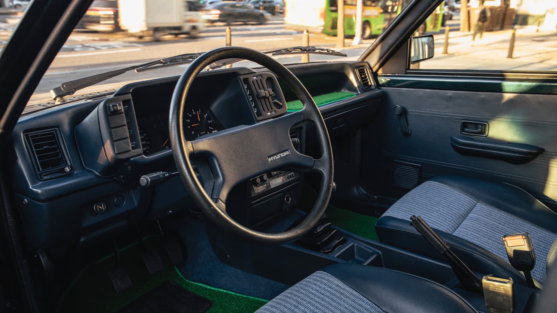 Hyundai Pony Interior Layout & Technology | Top Gear