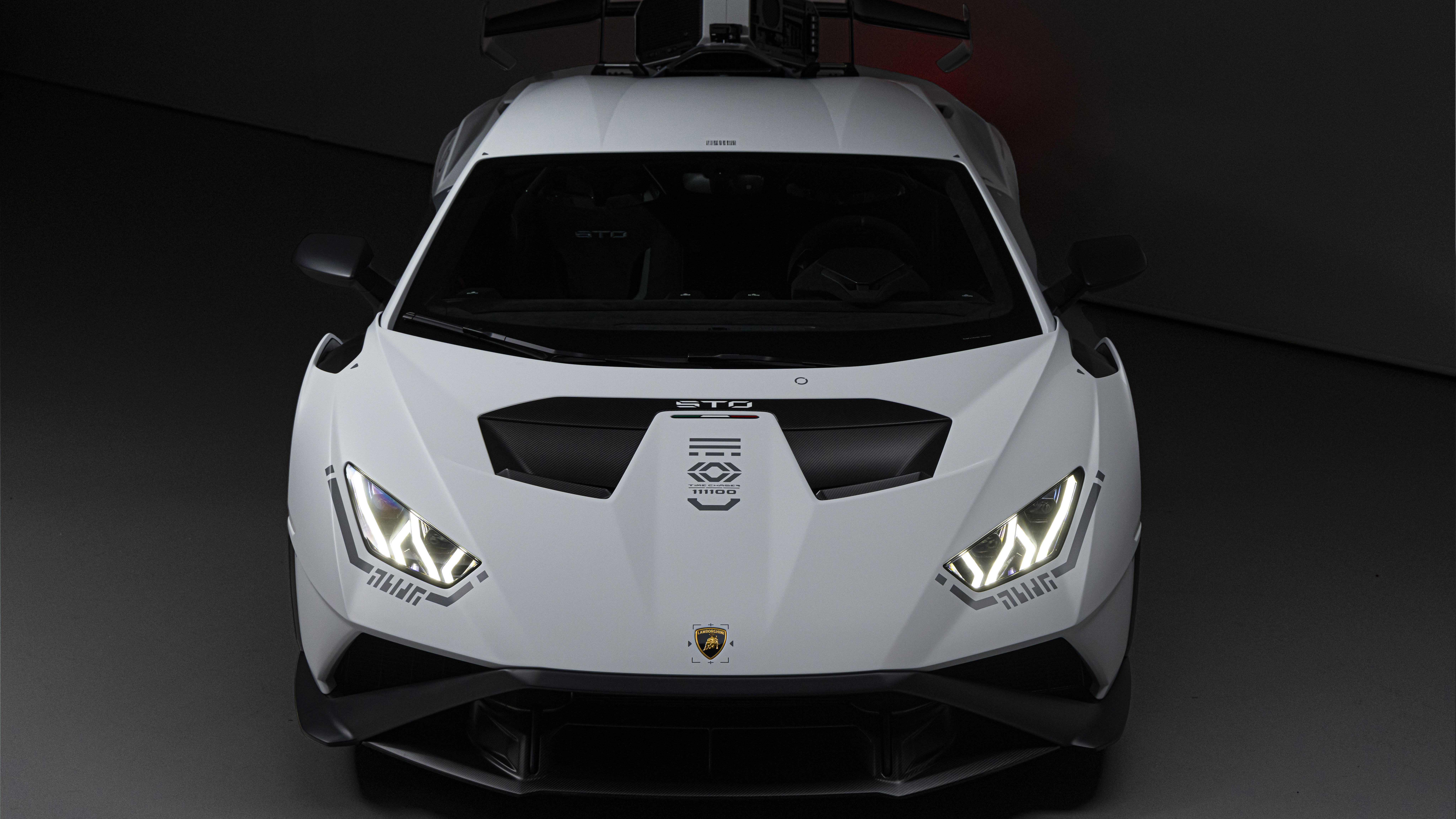 Lamborghini 時計 100M ホワイト Automobili Lamborghinis Huracan Sto Time Chaser Editorial