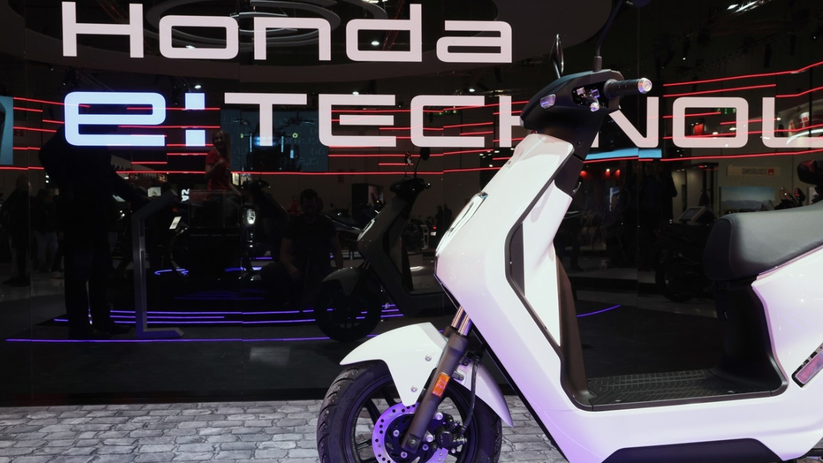 We ride Honda's first electric motorcycle for Europe: The EM1 e scooter