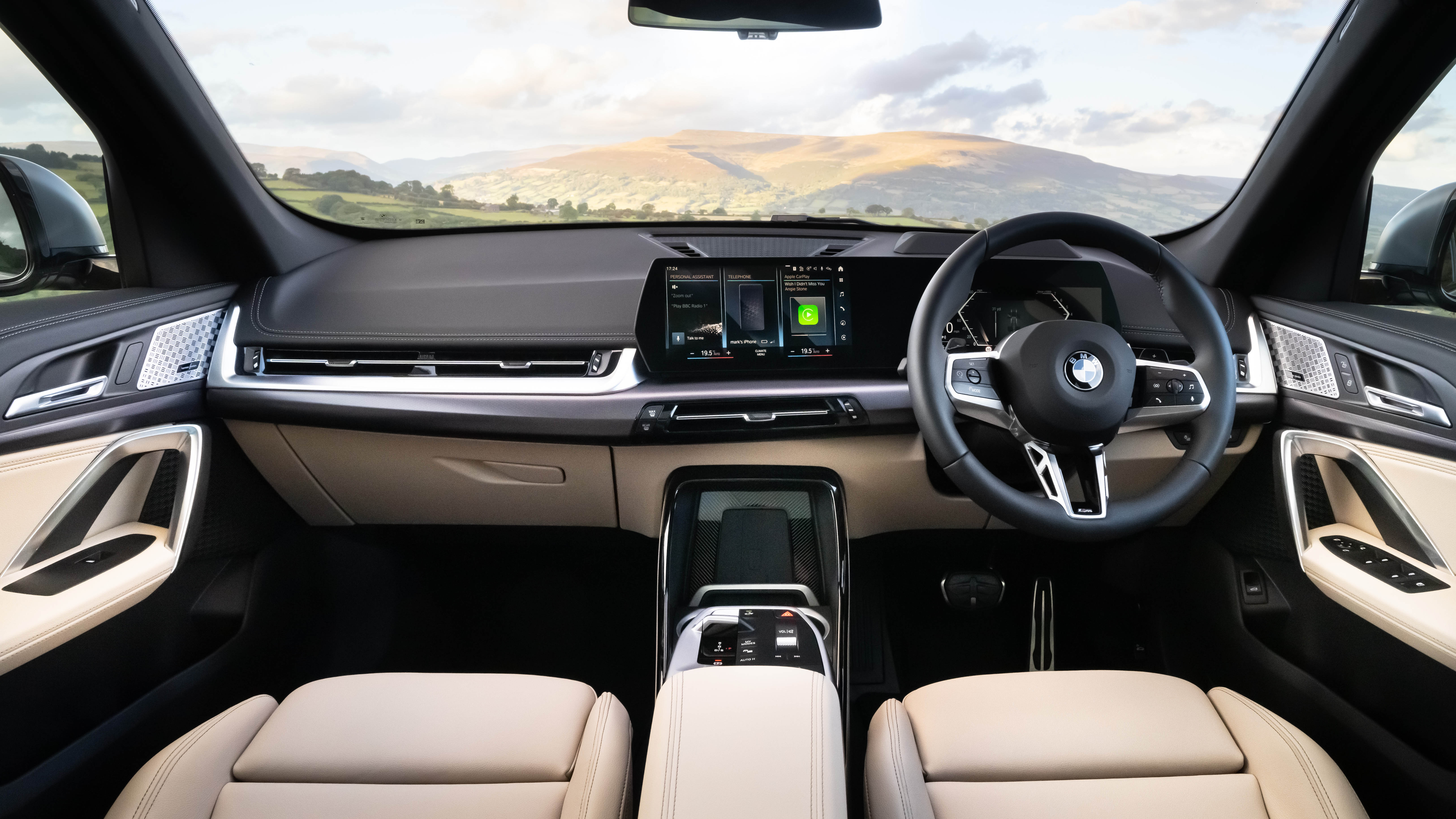 Bmw X1 Interior Layout Technology