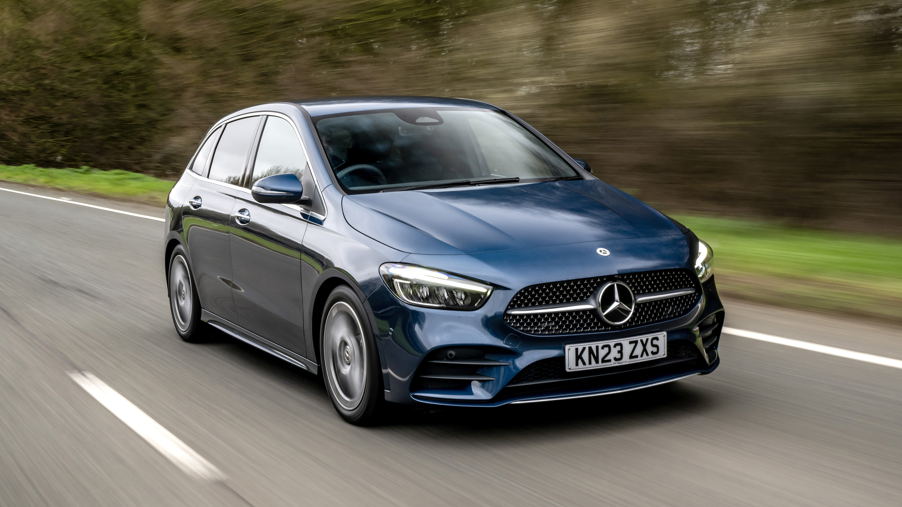 Nutteloos orgaan Omhoog gaan Mercedes-Benz B-Class Review 2023 | Top Gear