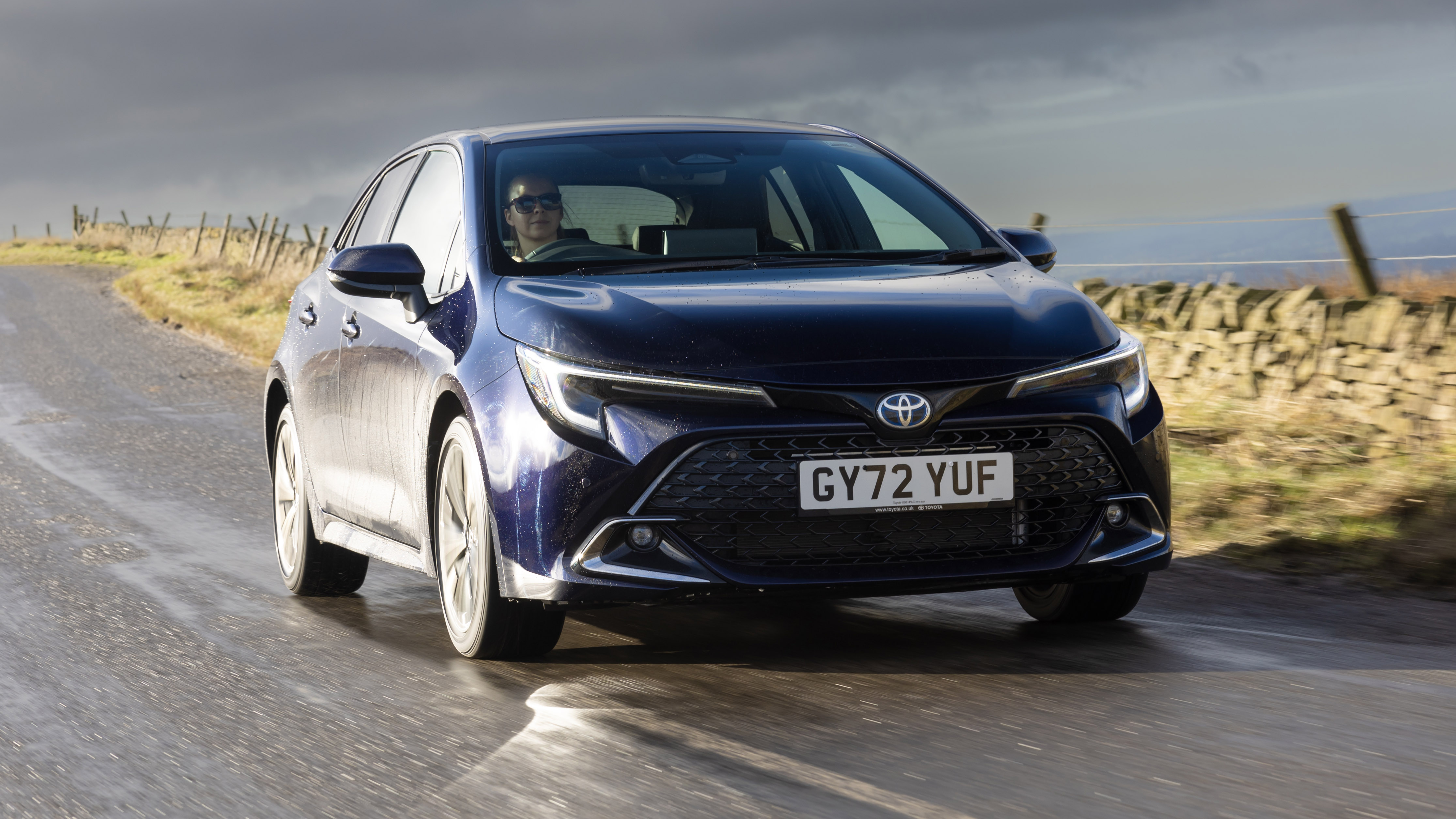 Toyota Auris, Reviews, Test Drives