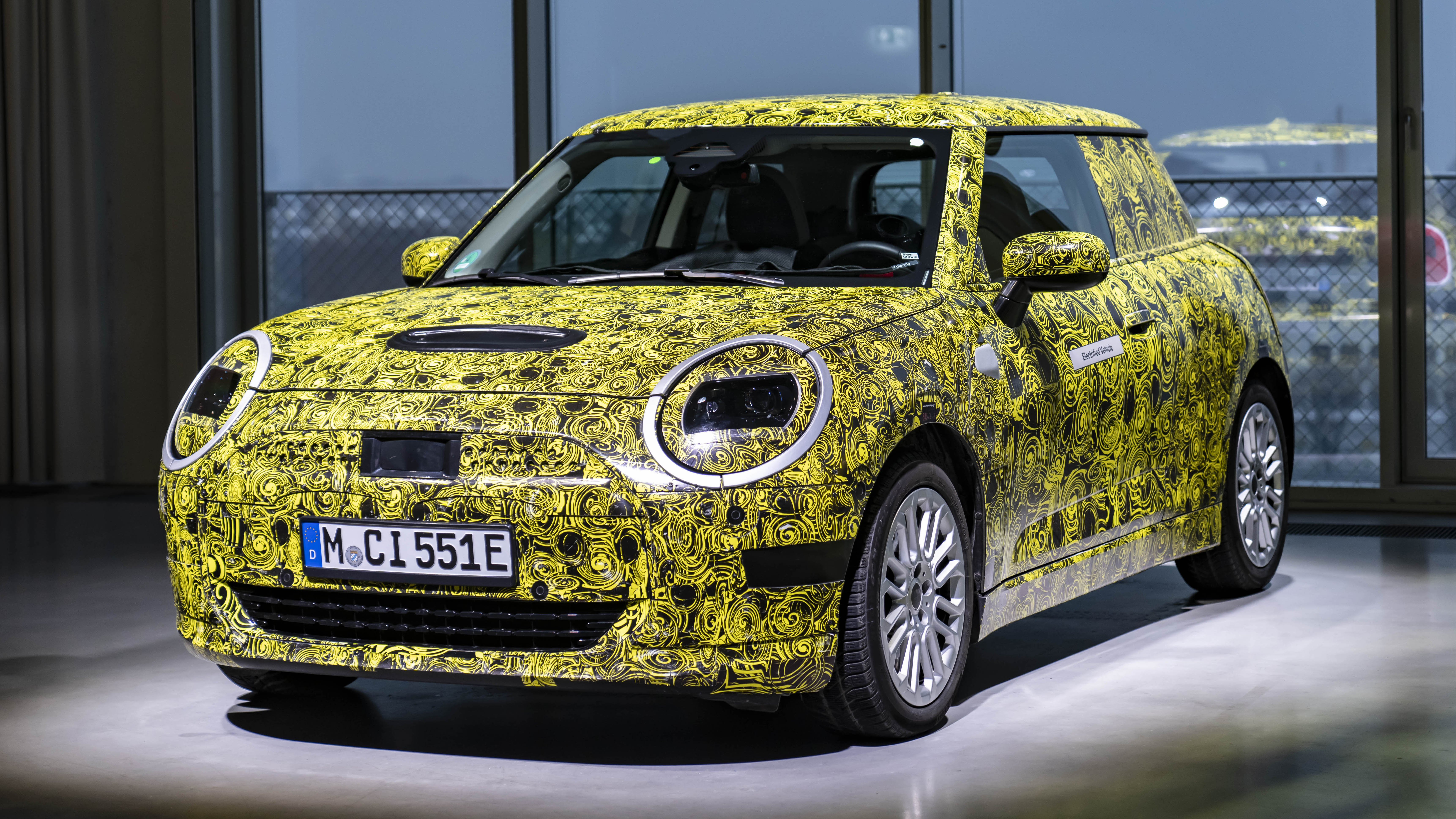 New electric Mini Cooper revealed