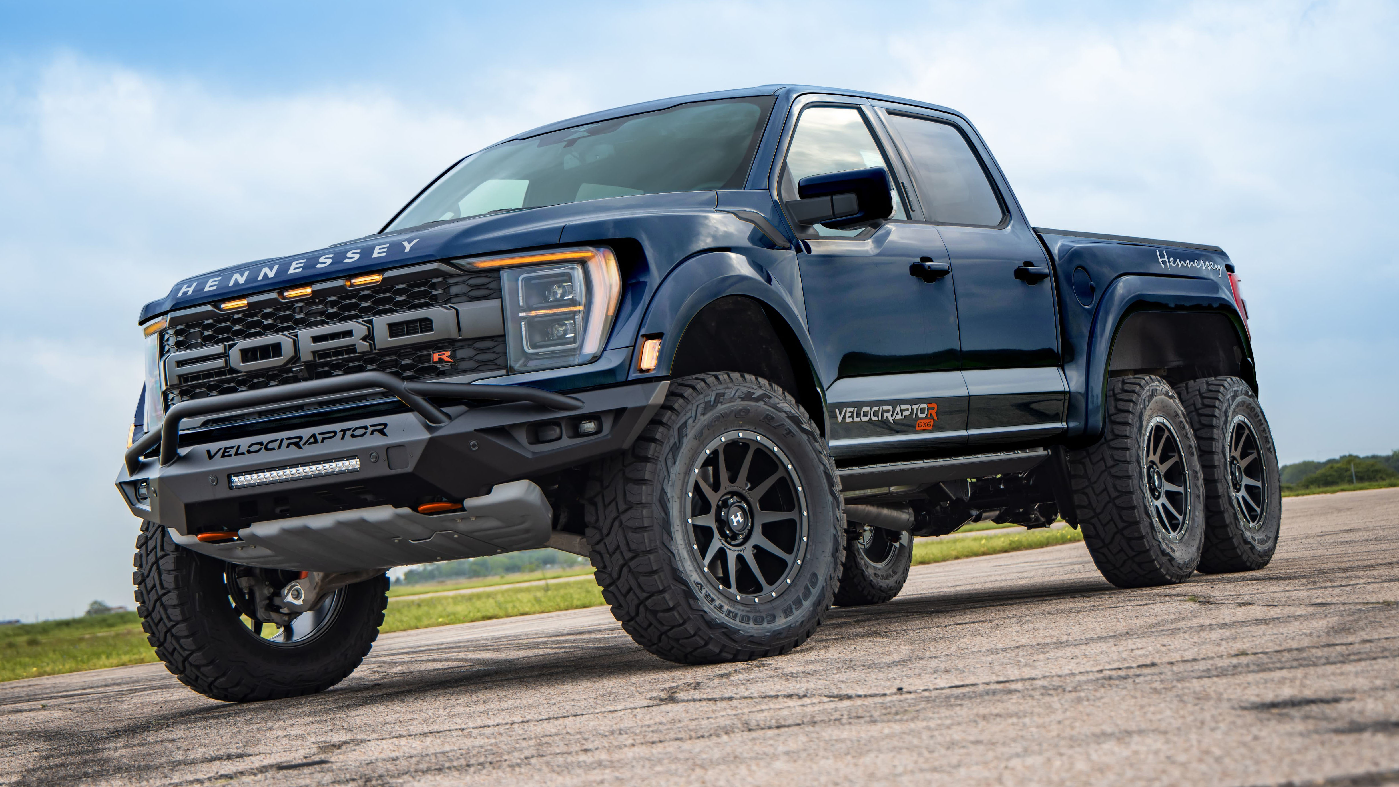 Hennessey has turned the Ford F-150 Raptor R into a six-wheeled behemoth