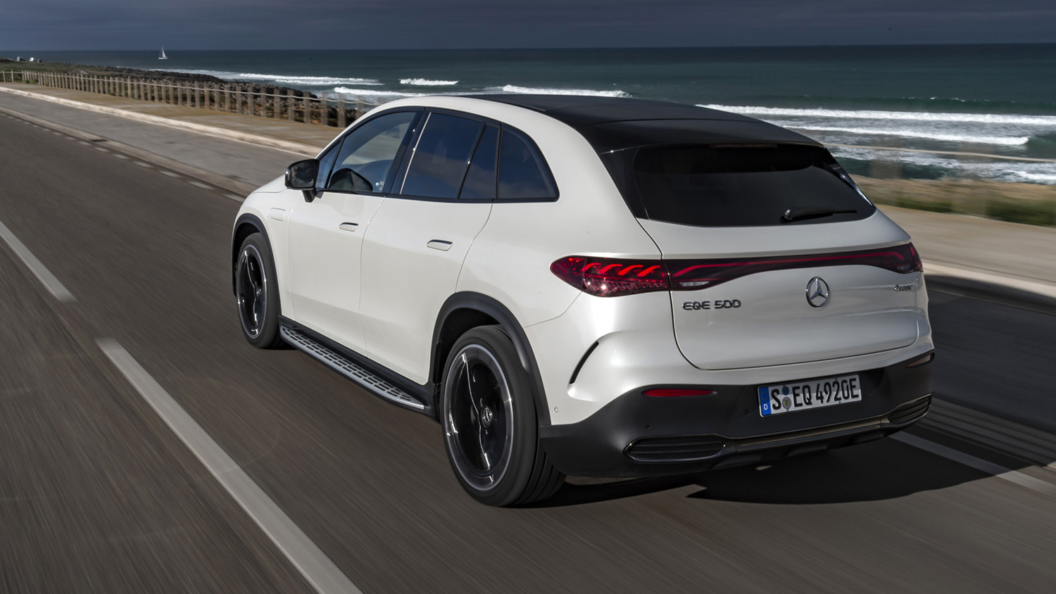 Mercedes-Benz EQE SUV Review 2023 | Top Gear