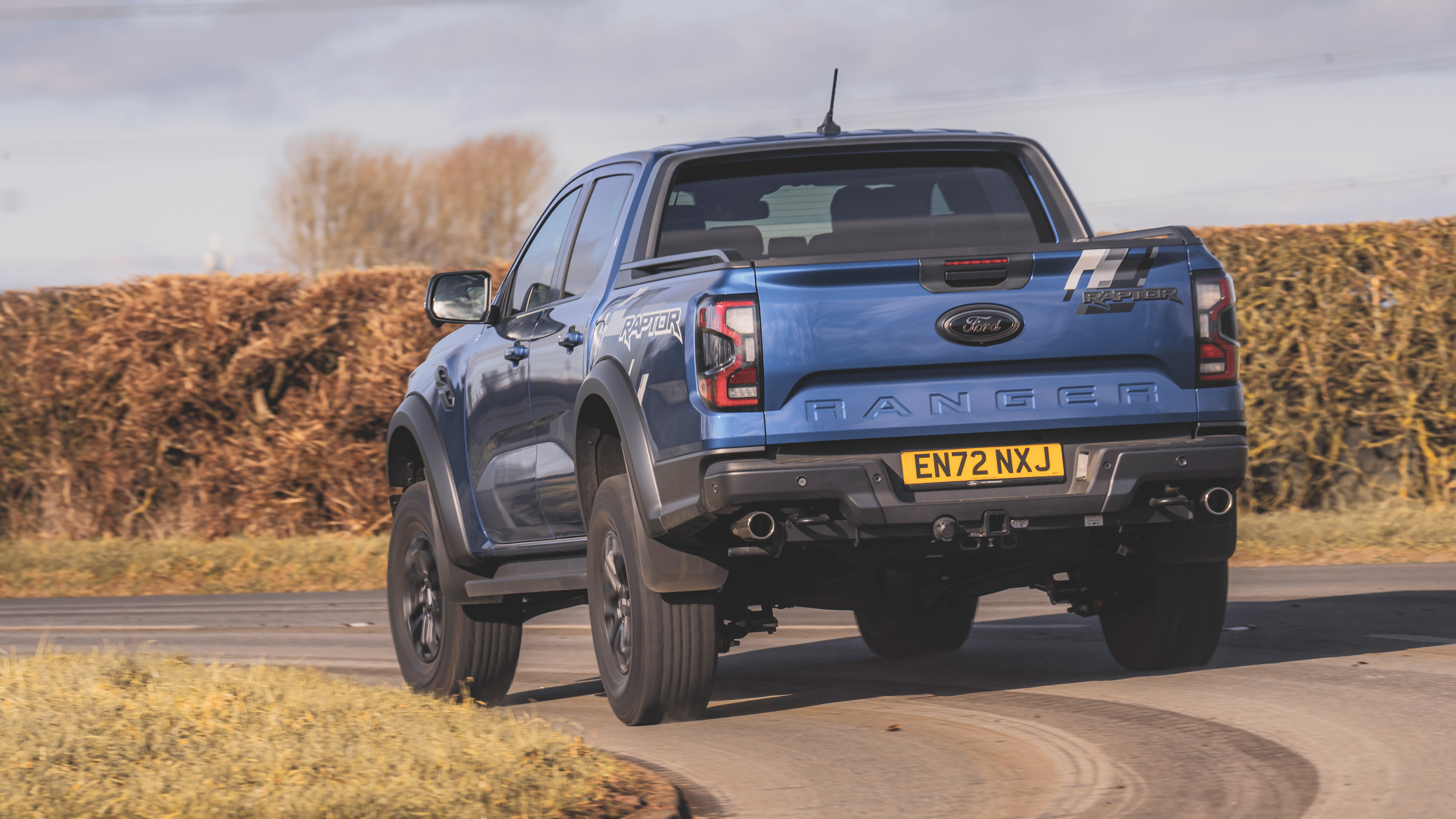 NEW Ford Ranger Raptor review – the ULTIMATE 4x4?!