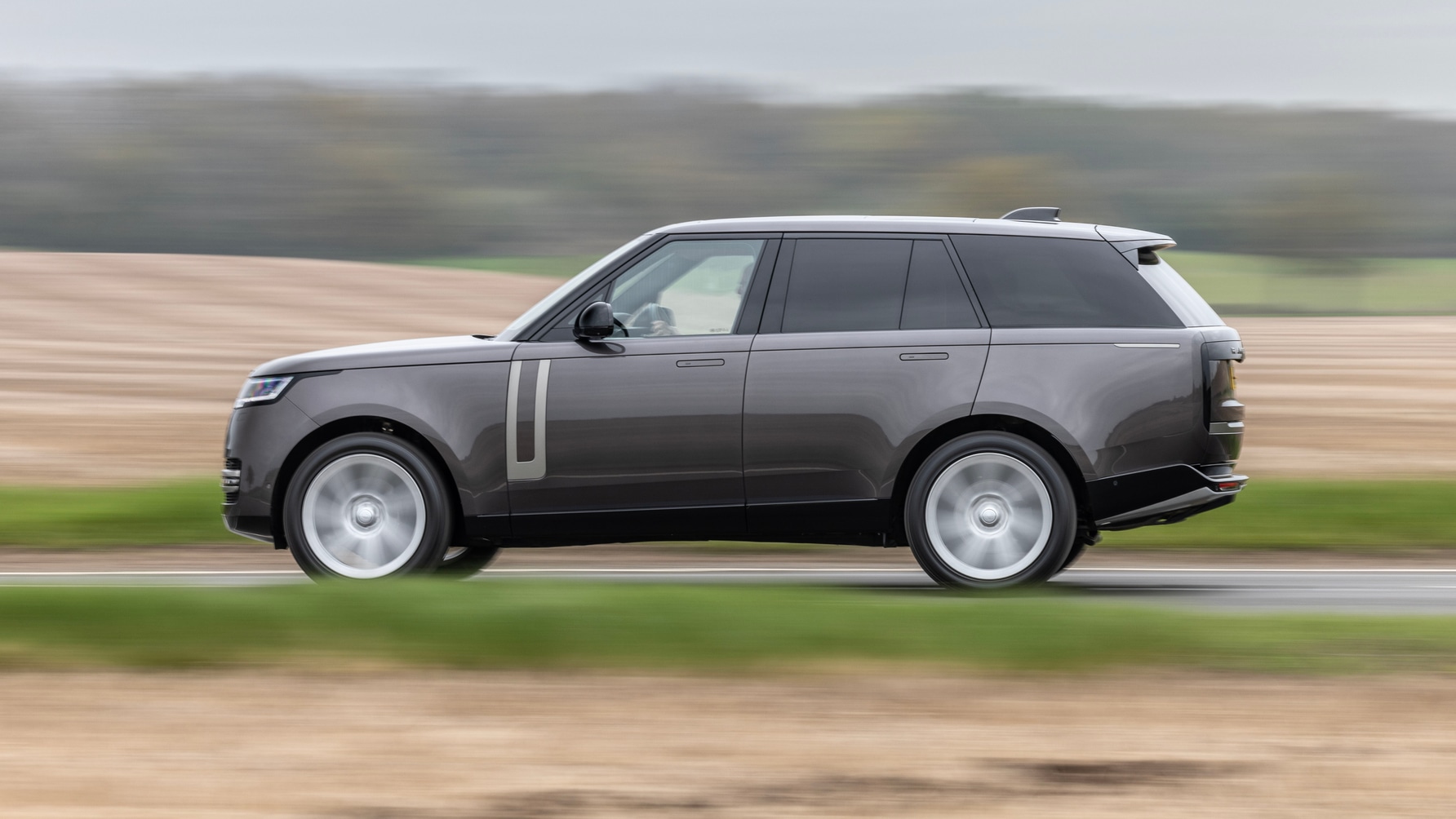 Range Rover L460 review: another evolutionary step forward Reviews 2026 ...