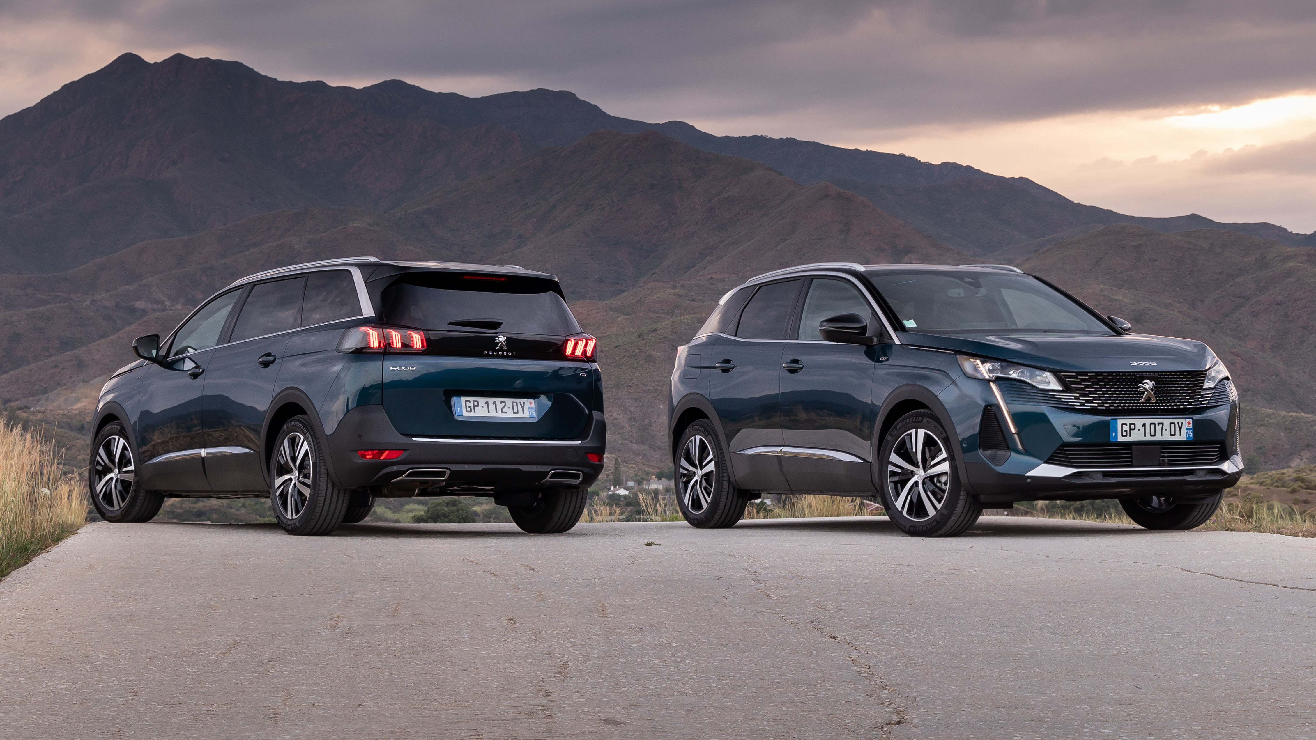 Peugeot 3008 review - we drive the five-seat SUV in PHEV form 