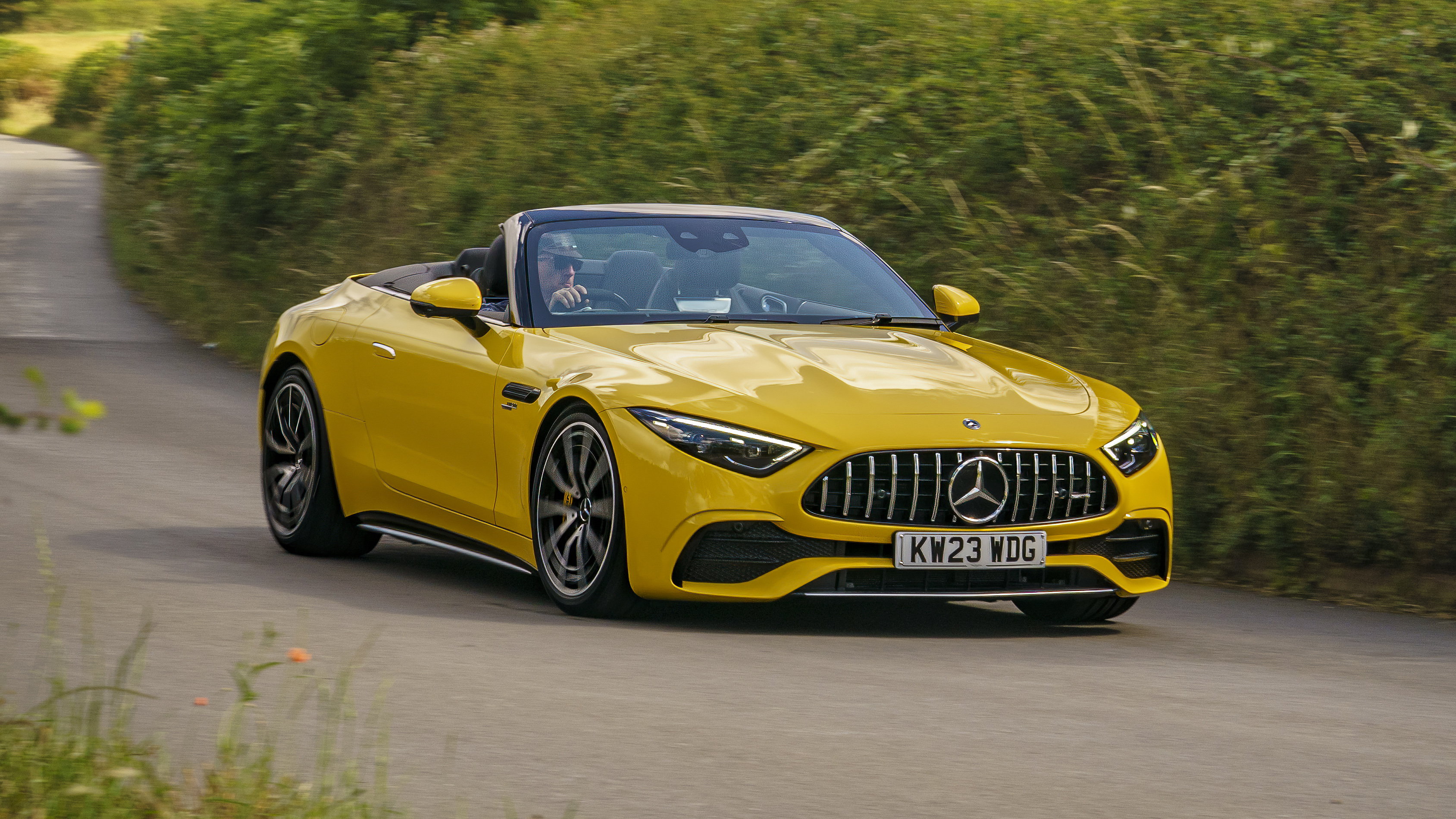 2022 Mercedes-AMG SL prototype first ride review: Back to its roots - CNET