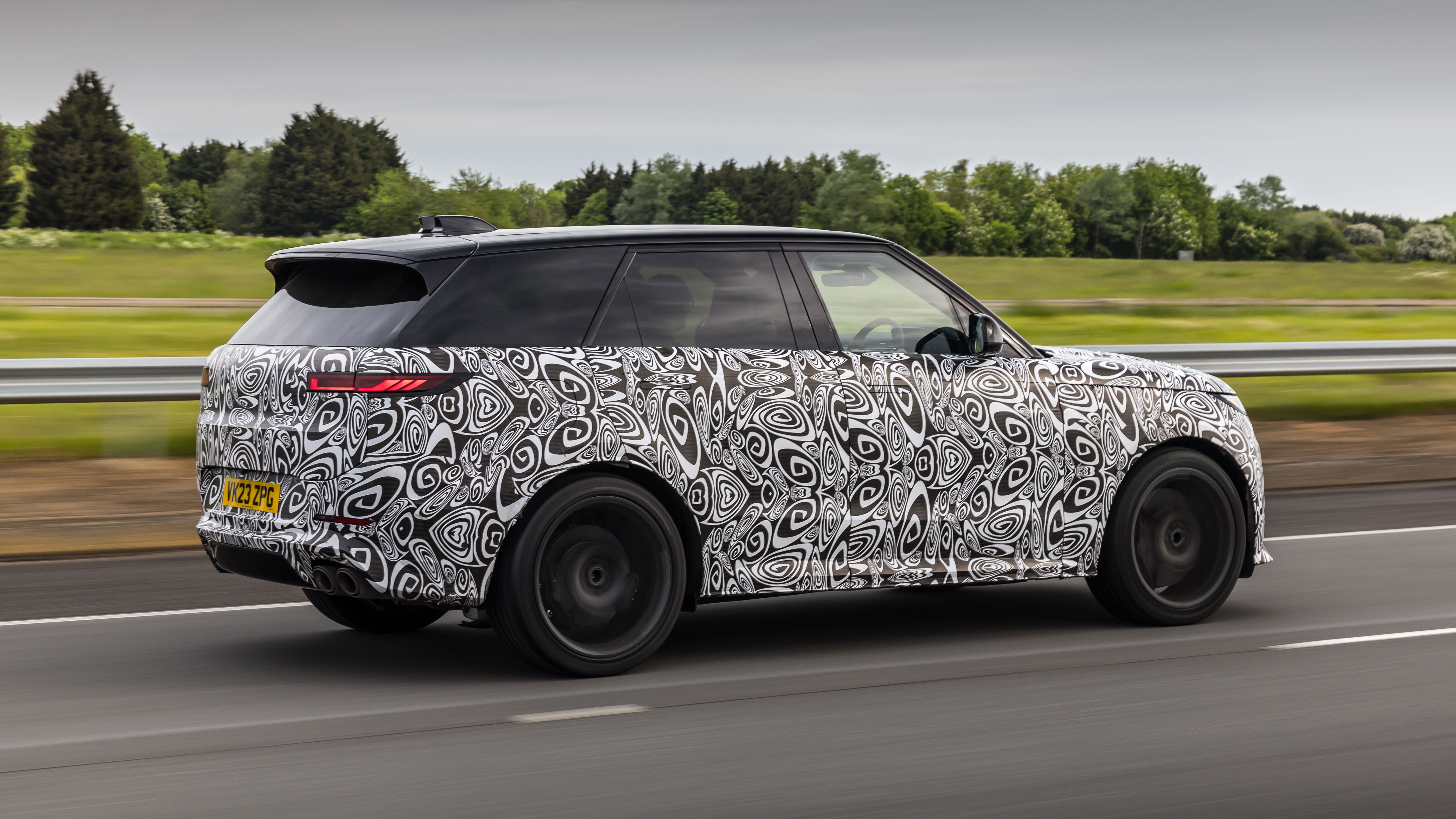 The 626bhp Range Rover Sport SV has landed