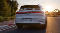 Porsche Cayenne Turbo E-Hybrid Top Gear