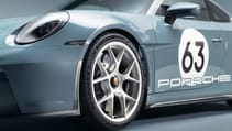 Porsche 911 S/T revealed 2023