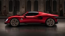 Alfa Romeo 33 Stradale profile