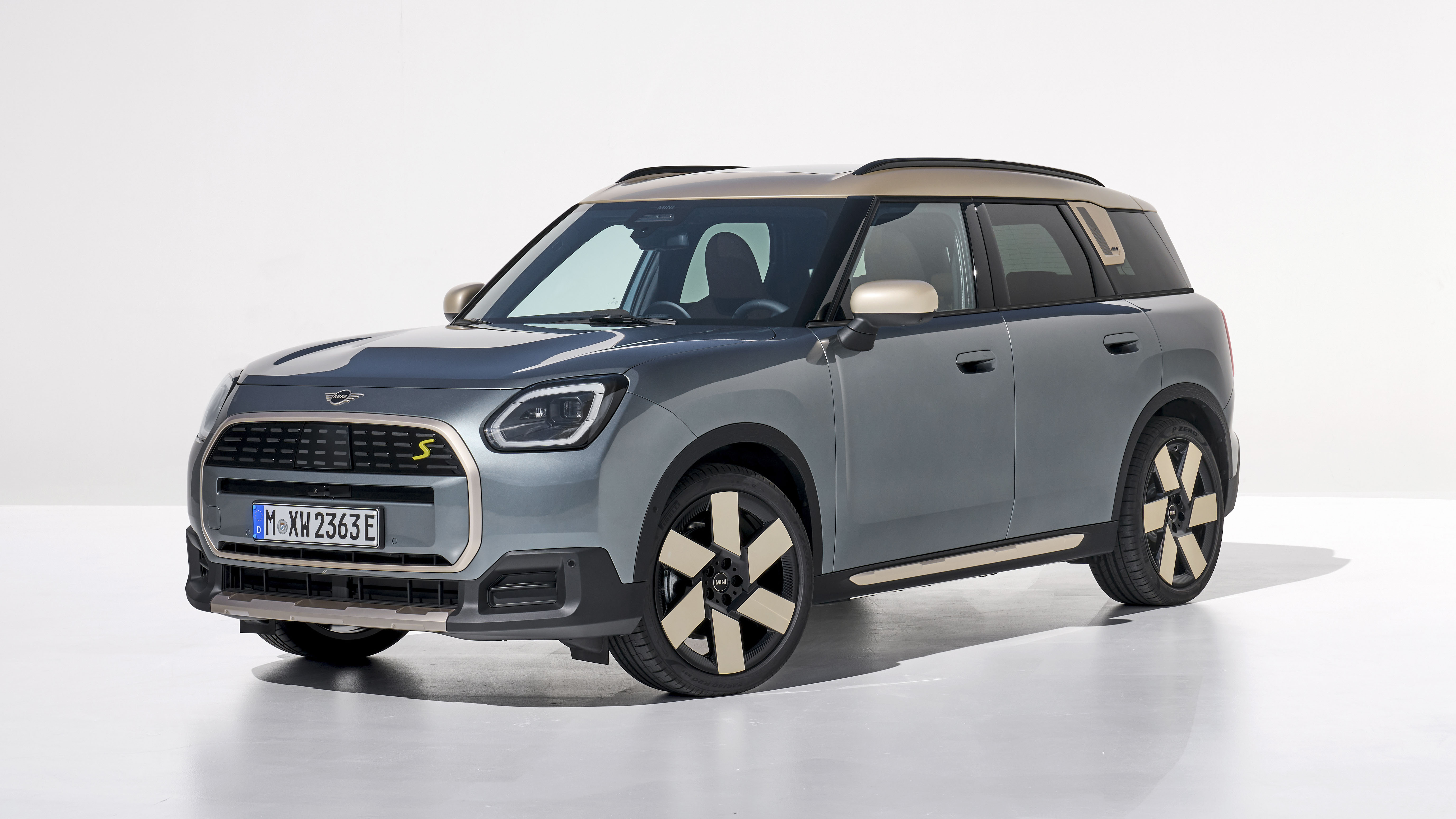 The new Mini Countryman is here, and you can have it as a full EV