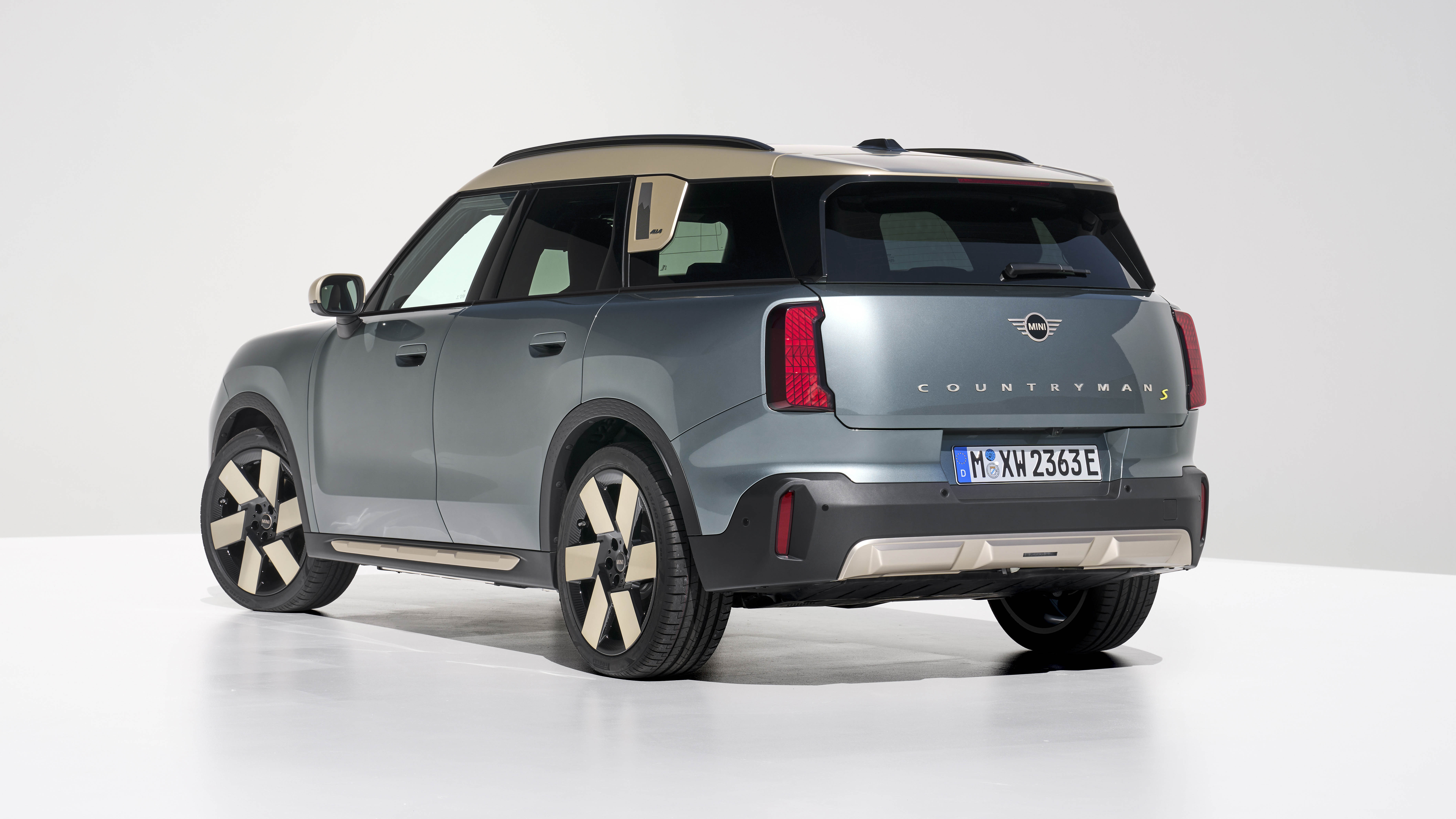 The new Mini Countryman is here, and you can have it as a full EV