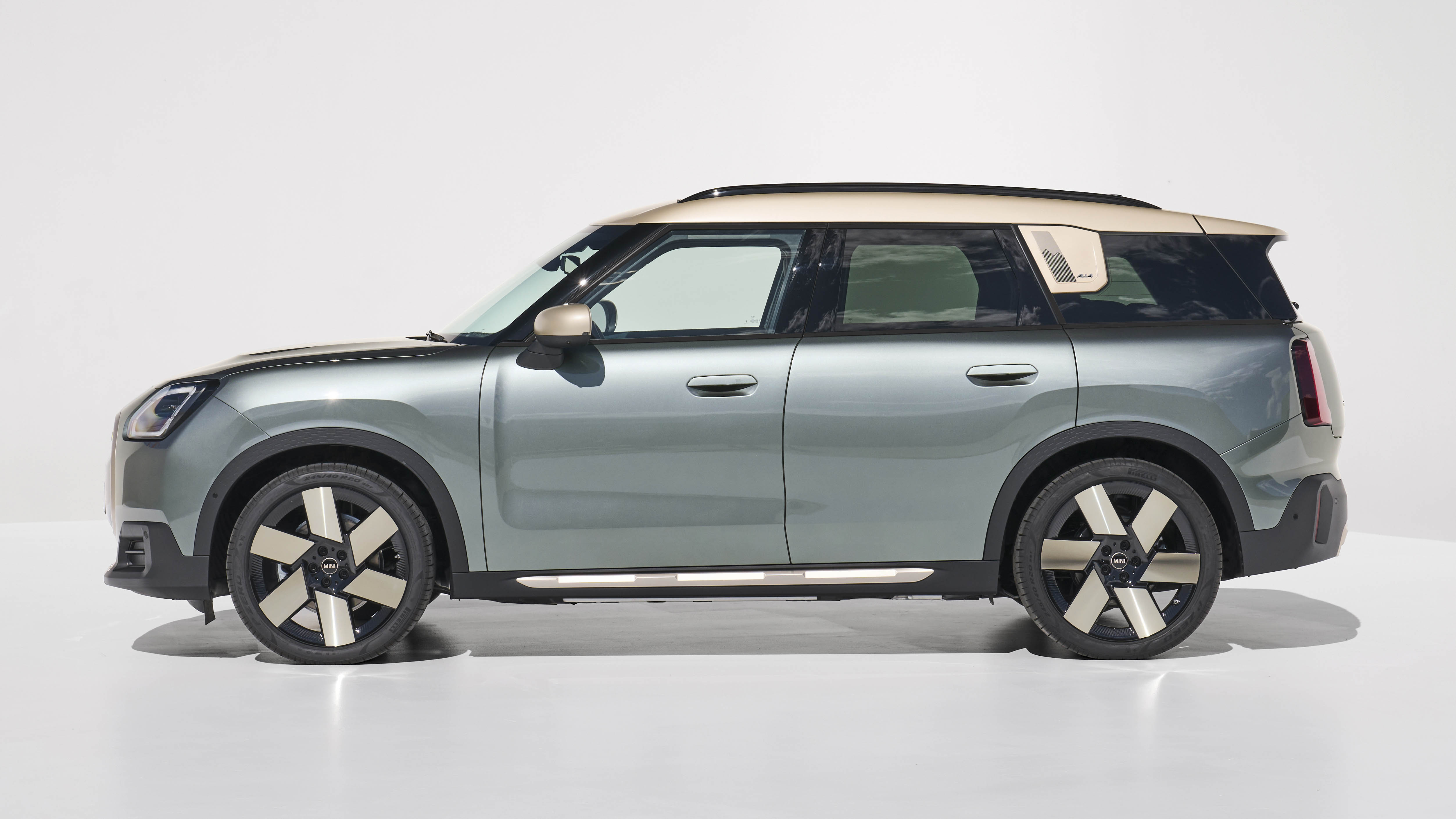 The new Mini Countryman is here, and you can have it as a full EV