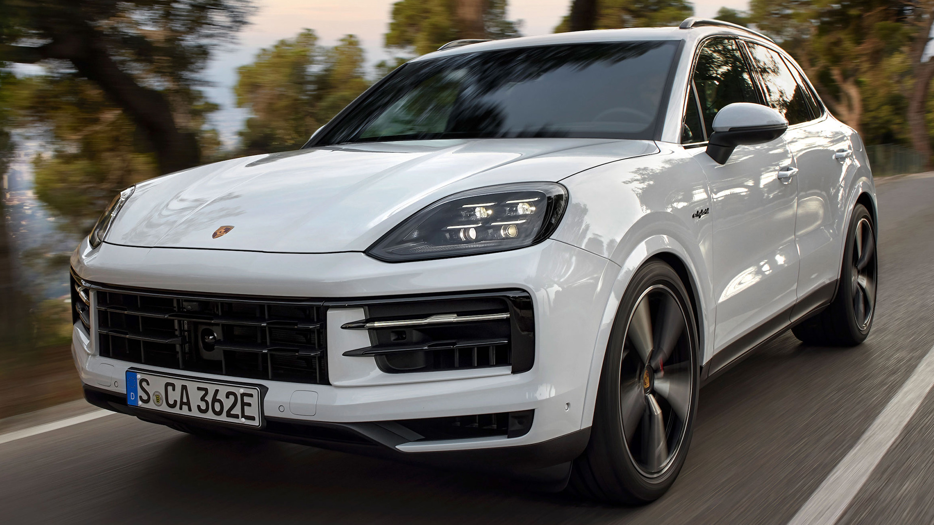 The new Porsche Cayenne S E-Hybrid is a 512bhp goldilocks SUV (and