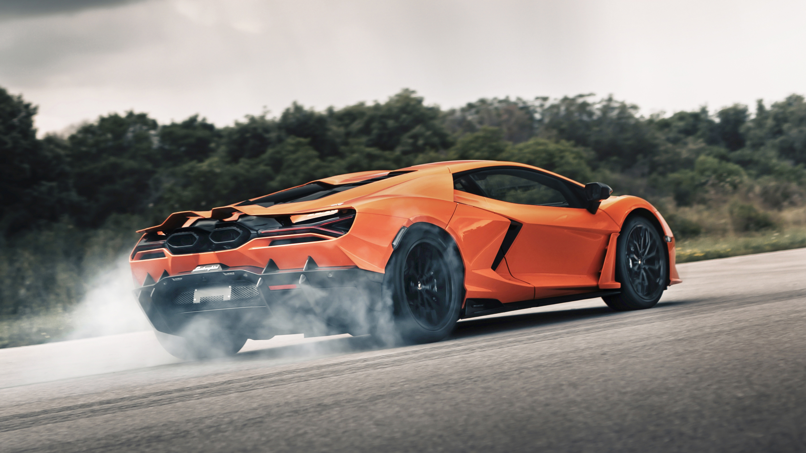 Lamborghini Revuelto review
