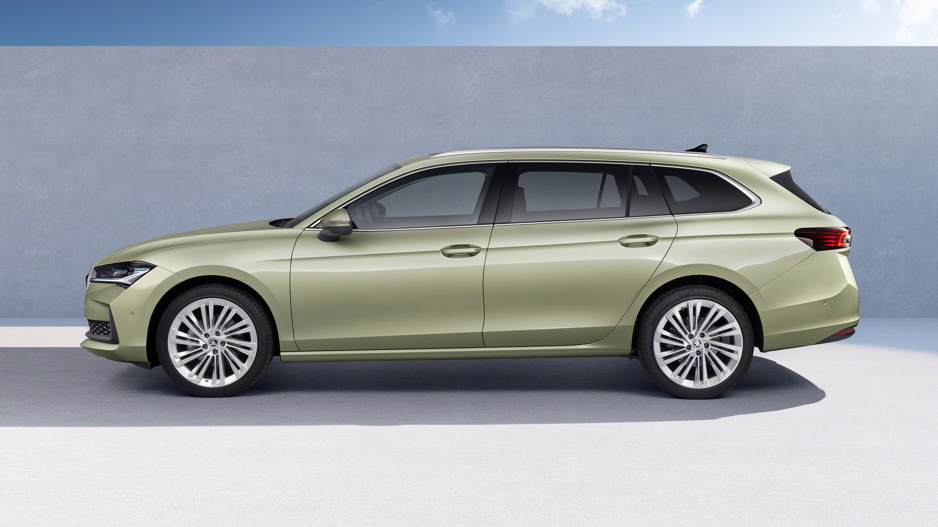 Move over Tardis, the new Skoda Superb estate and hatch are here