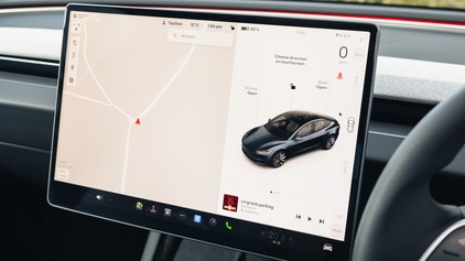 Tesla Model 3 Interior Layout & Technology | Top Gear