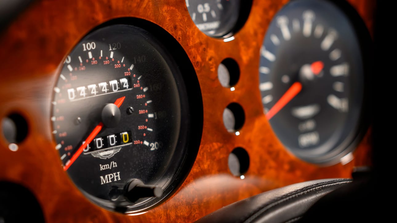 Aston Martin V8 Vantage V550: 10 quickfire stats as 550bhp brute turns ...