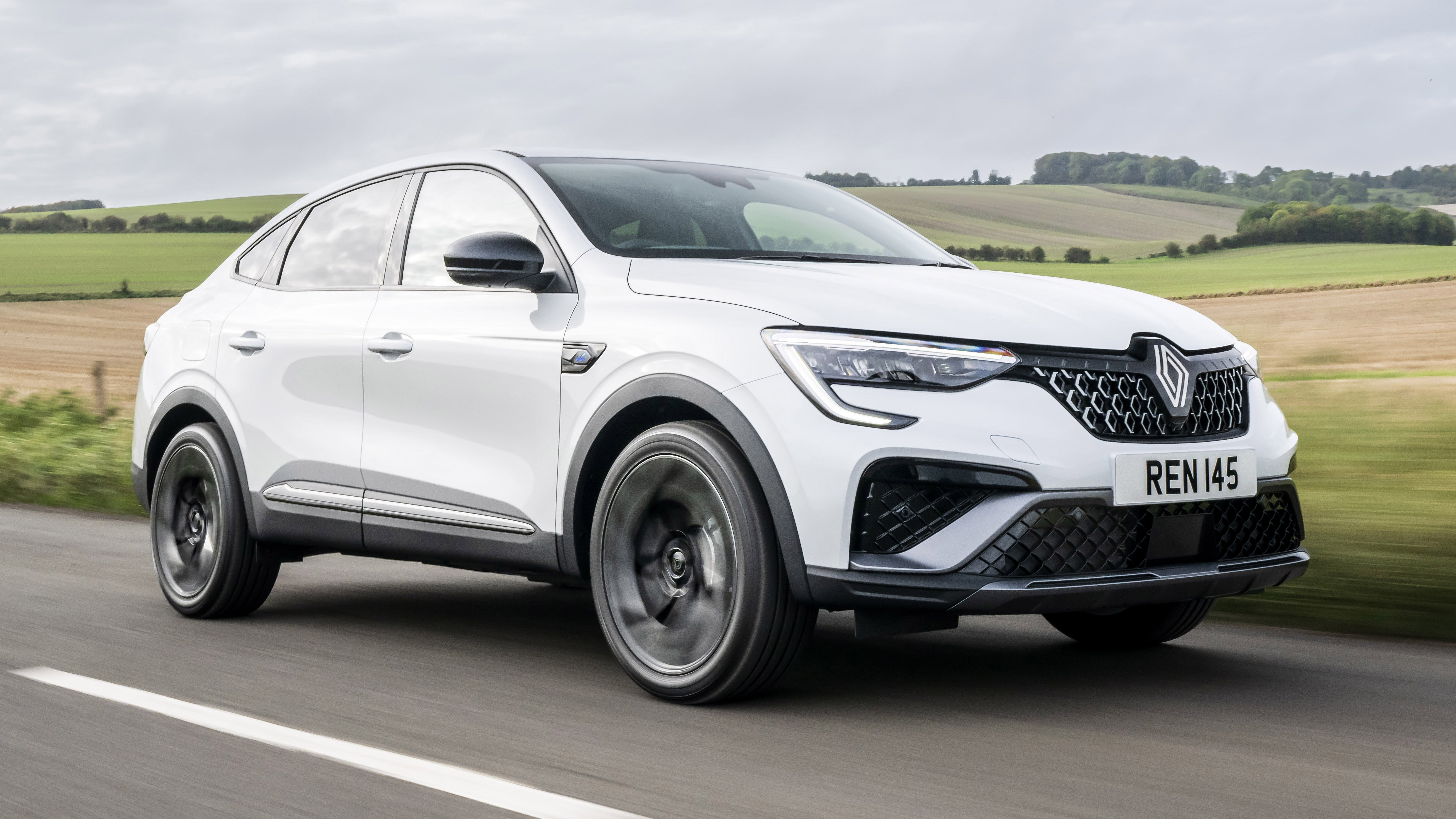 Renault Arkana review: French coupe SUV driven Reviews 2024