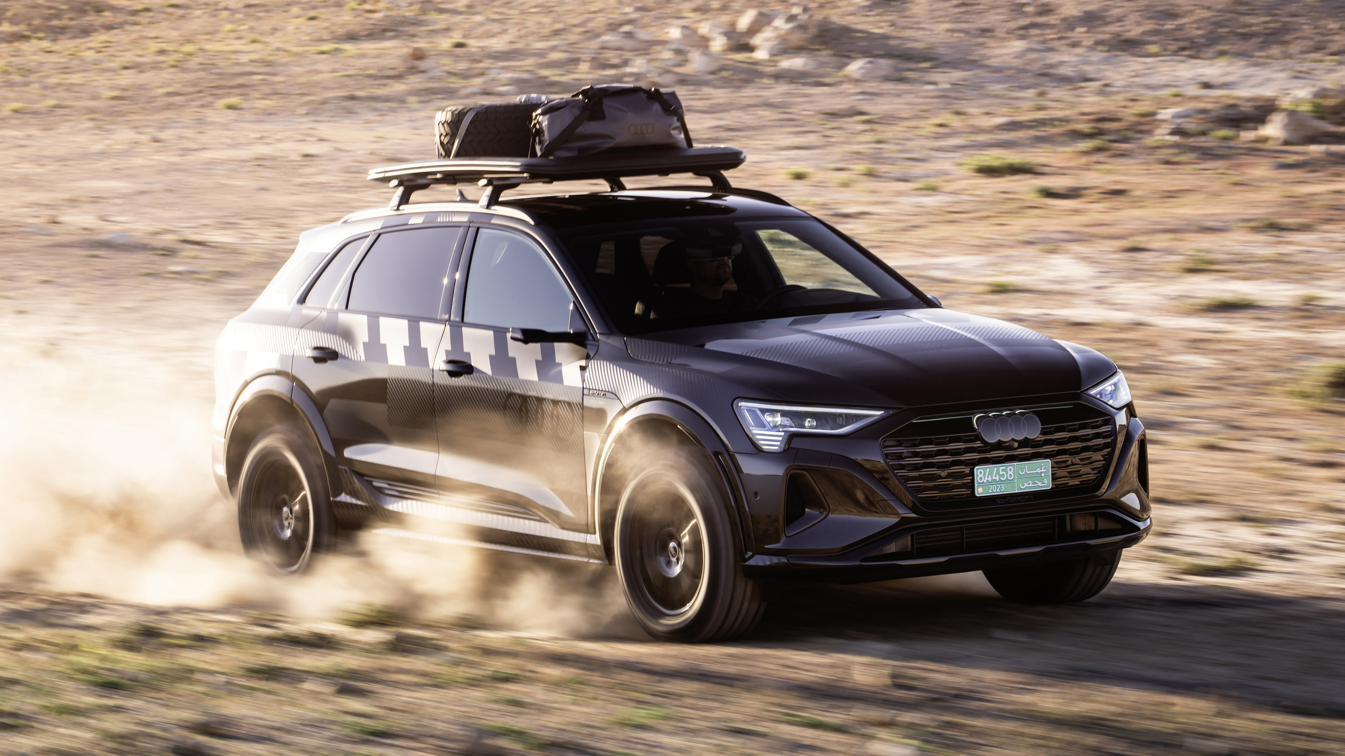 Audi Q8 e-tron edition Dakar: homage to a legend