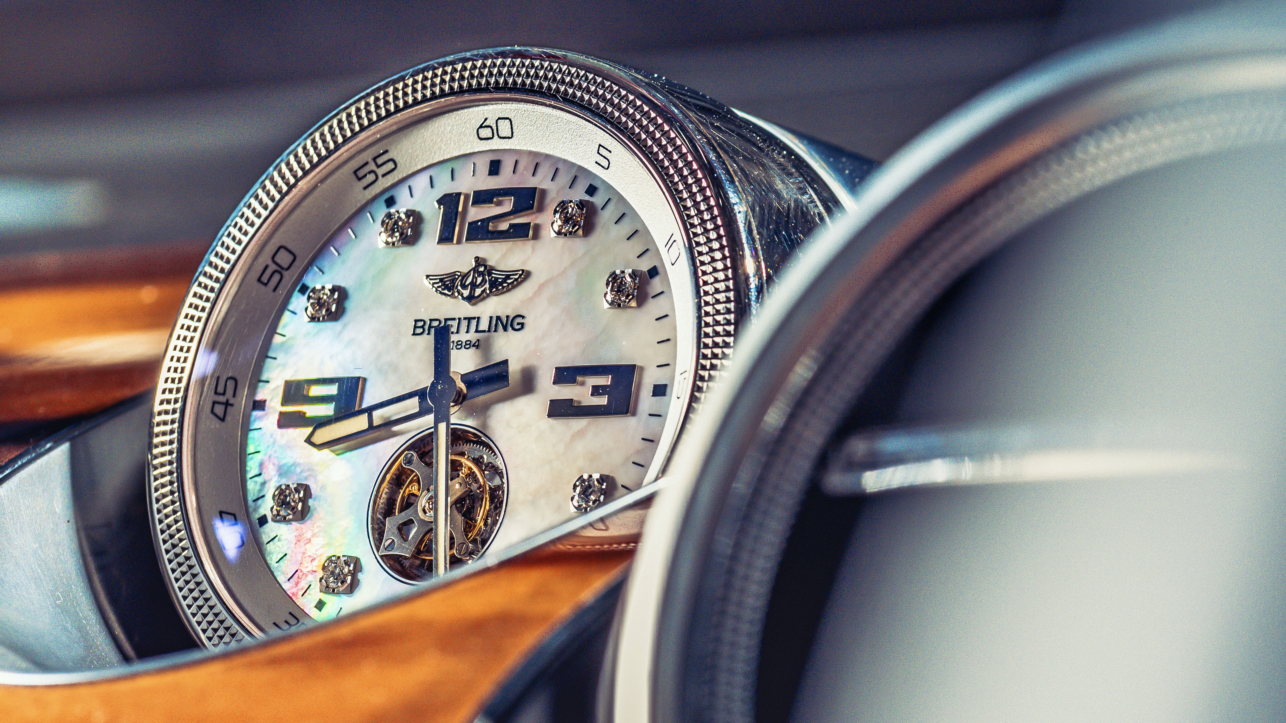 Bentayga breitling clock shop