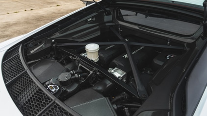 Video: this is a 2,000hp, twin-turbo Audi R8 that'll eat its own axles ...