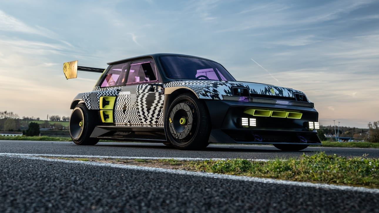 Here are nine electric hot hatches from the past, present and future ...