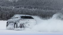 Lamborghini Urus SE prototype snow