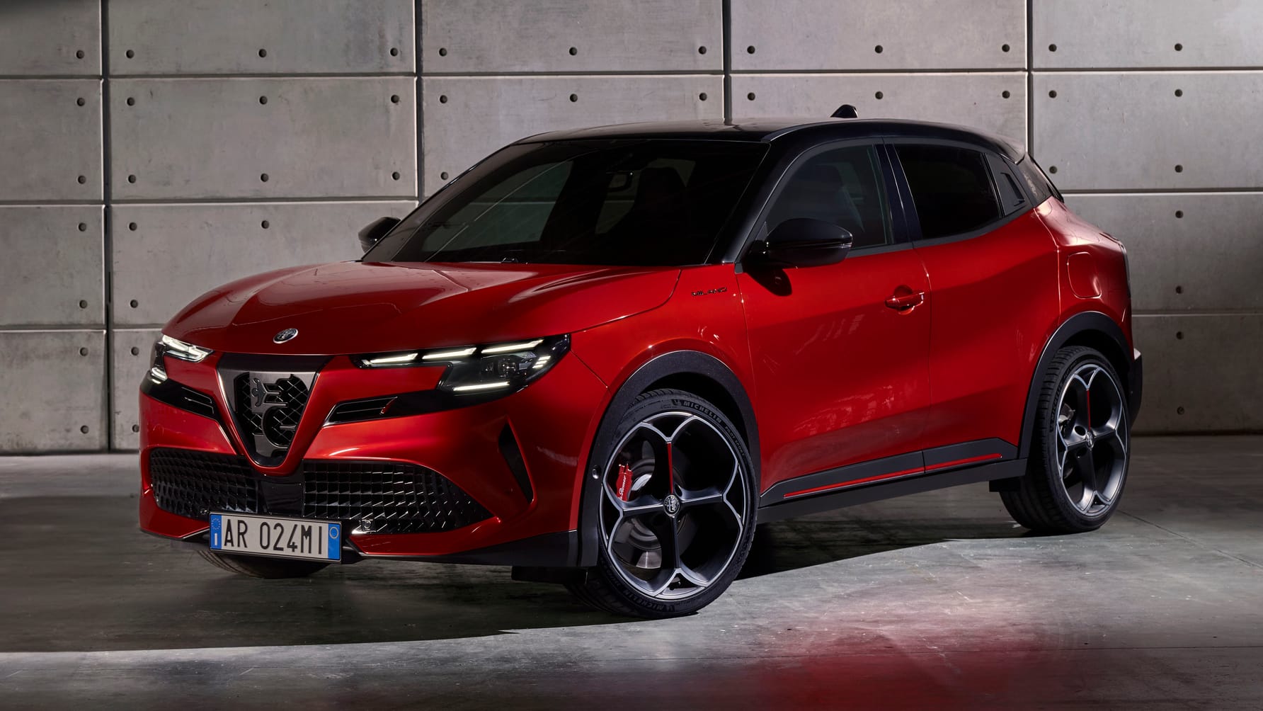 8%20EXTERIORS_4.jpg?w=1784&h=1004