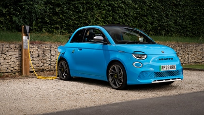 Abarth 500e Convertible review: what's this EV hot hatch like as a soft ...