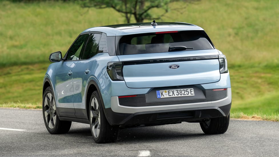 Ford Explorer Review 2025 | Top Gear