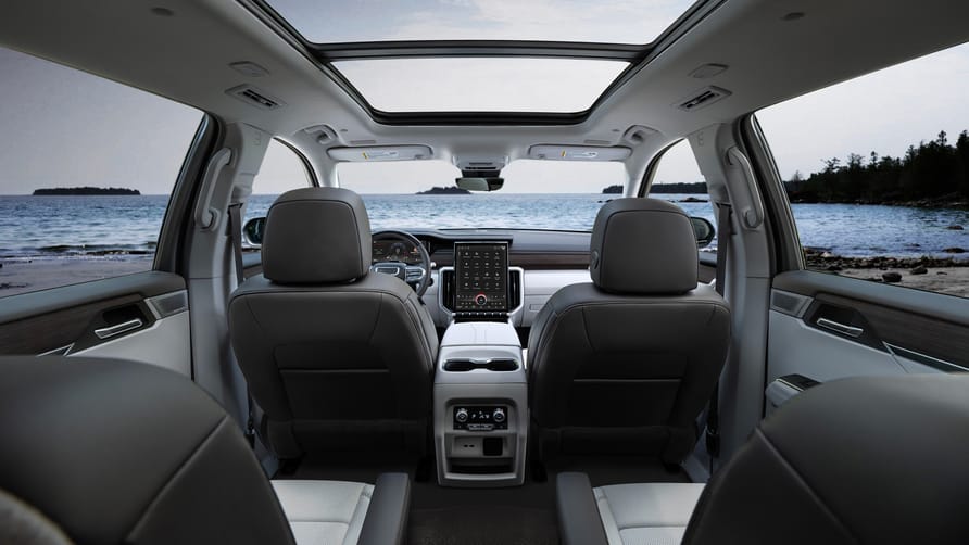 8-GMC-Acadia-US-review-2024.jpg