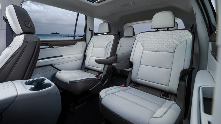 9-GMC-Acadia-US-review-2024.jpg