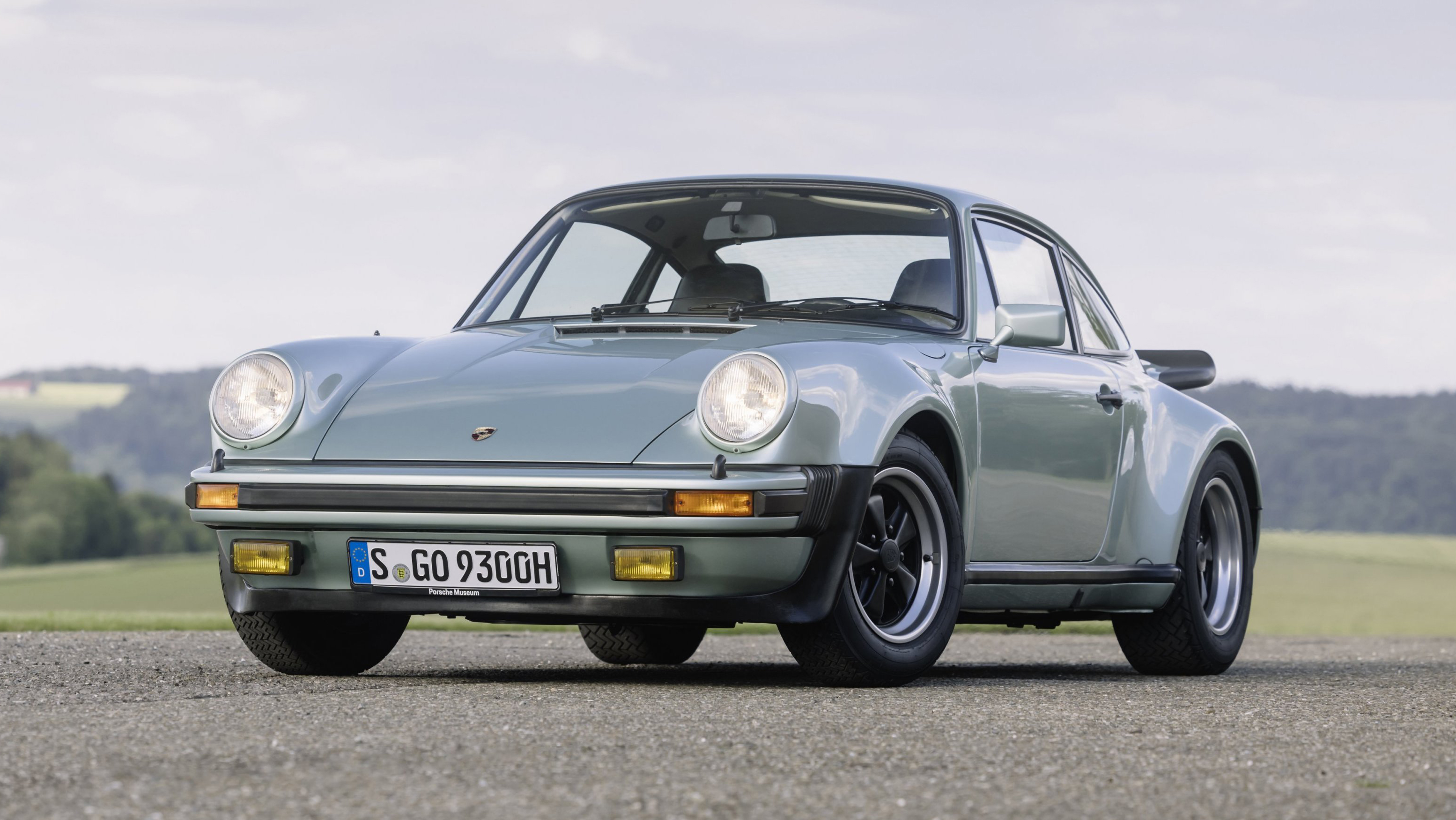 Original Porsche 911 Turbo front