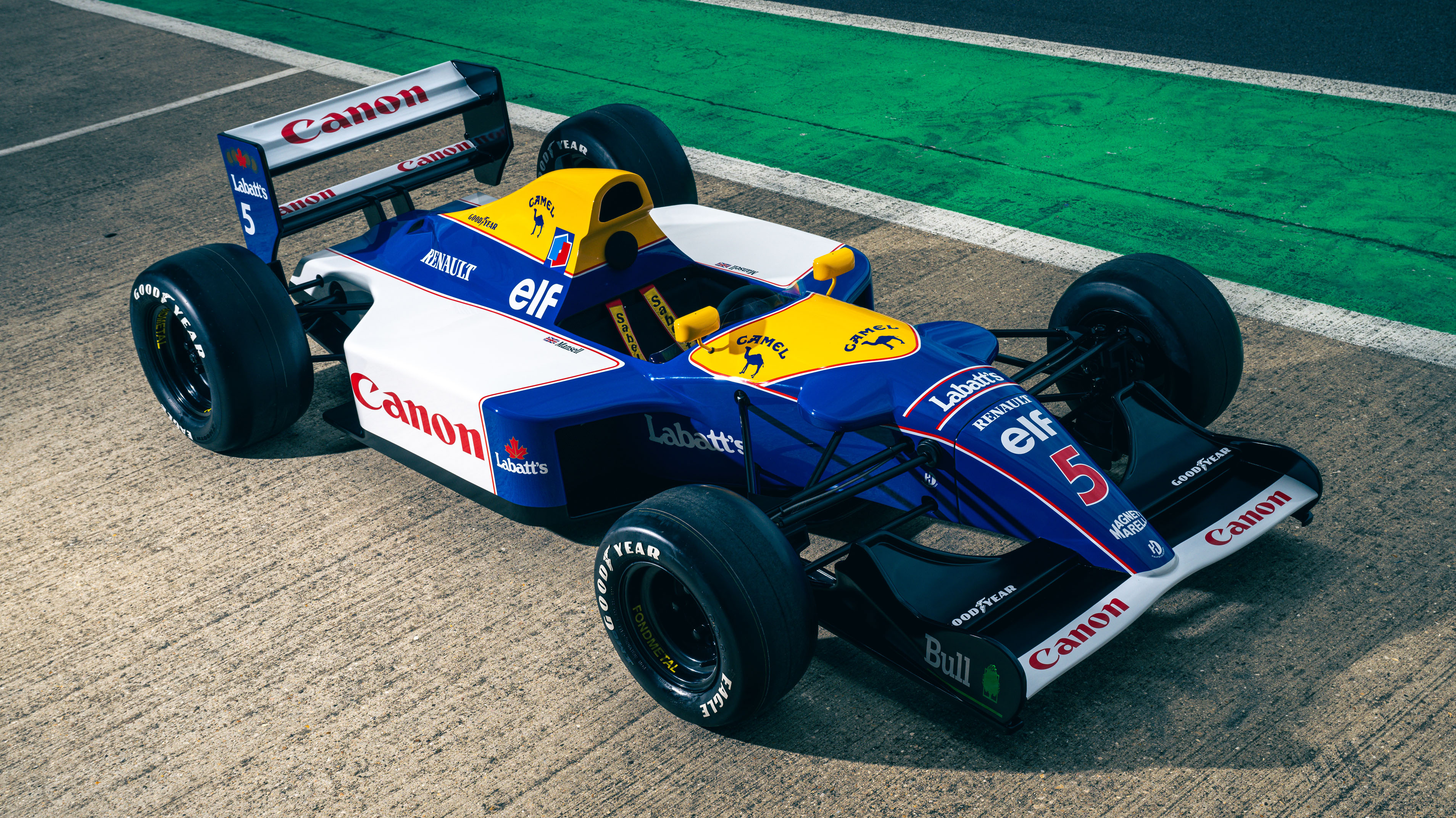 This is a 40mph scale replica of Nigel Mansell's Williams FW14B