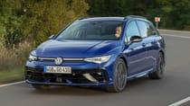 Volkswagen Golf R Interior Layout & Technology | Top Gear