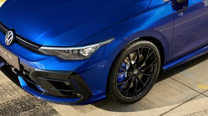 Volkswagen Golf R Interior Layout & Technology | Top Gear